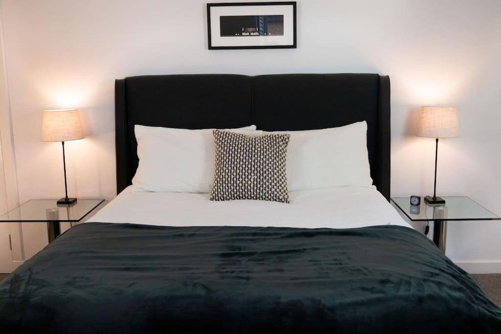 Central 2 Bedroom Luxury Home Close To River Ness Inverness Ngoại thất bức ảnh